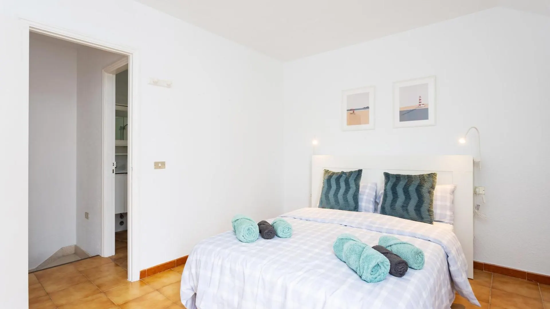 Home2Book Comfy Flat Las Americas, Pool & Terrace 아로나
